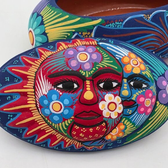 Hand-Painted Mexican Pottery Sun & Moon Trinket Box With Lid 5" - Picture 2 of 10